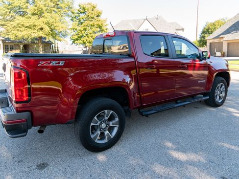 Used 2018 Chevrolet Colorado Z71 image 4