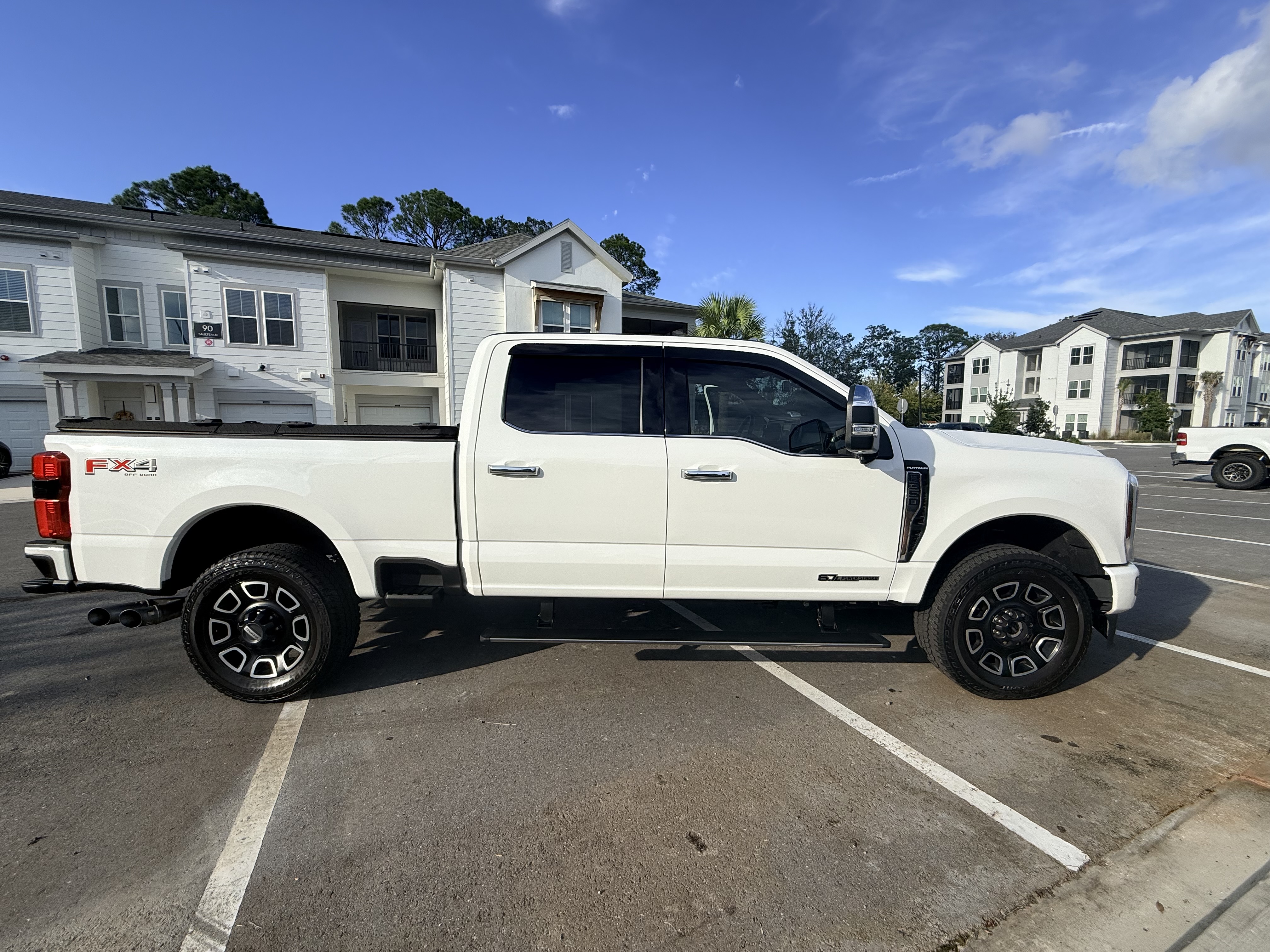 Used 2024 Ford F350 Platinum w/ FX4 Off-Road Package AWD/4WD image 1