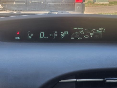 Used 2015 Toyota Prius Three image 18