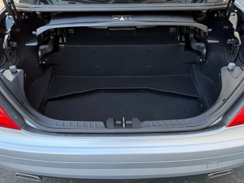 Used 2011 Mercedes-Benz SLK 300 image 19