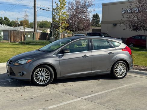 Used 2013 Ford Focus Titanium image 2