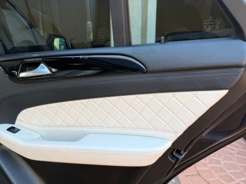 Used 2016 Mercedes-Benz GLE 400 4MATIC image 10