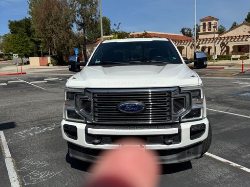 Used 2020 Ford F350 Platinum image 2