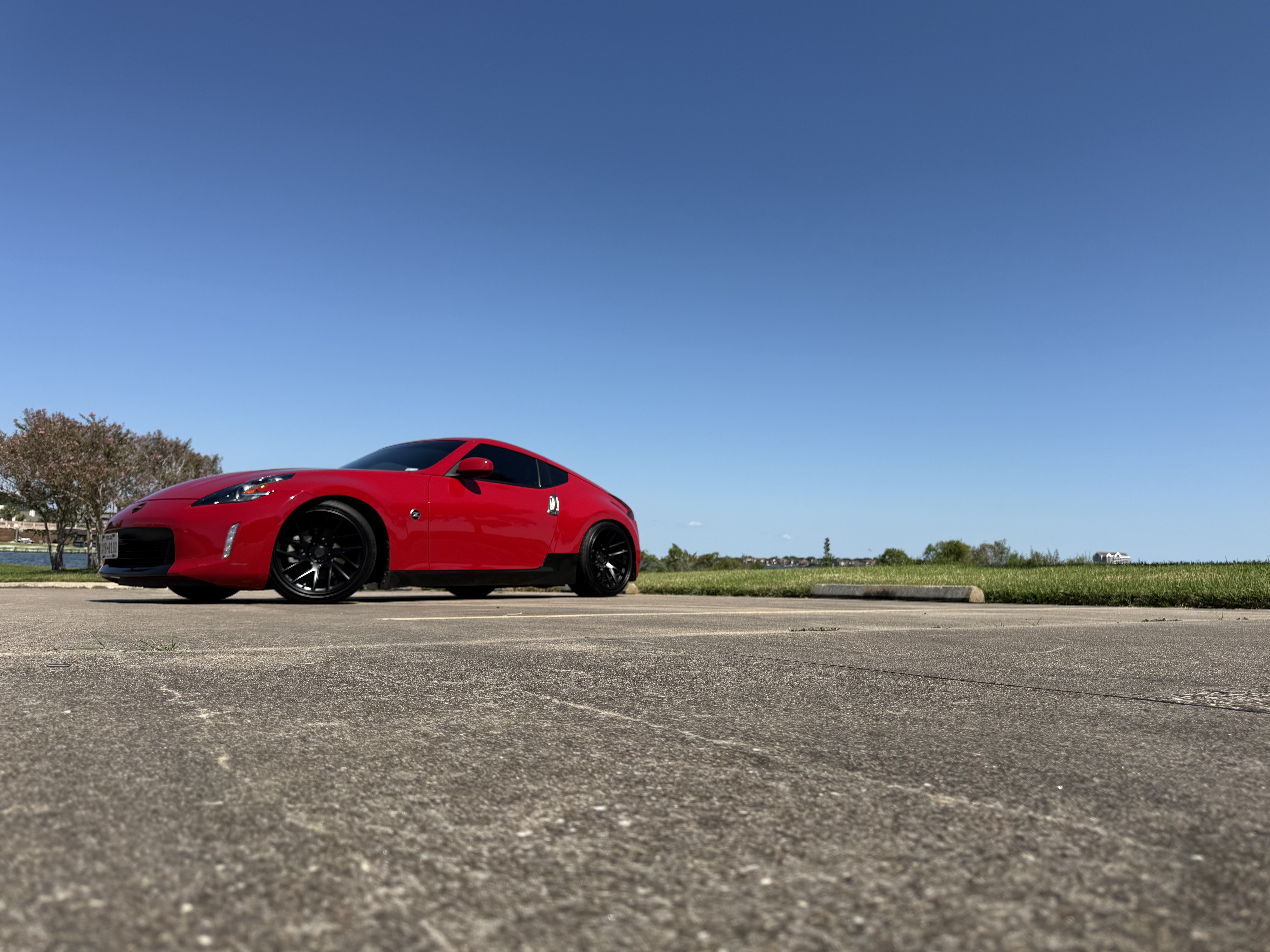 Used 2018 Nissan 370Z Coupe RWD image 22
