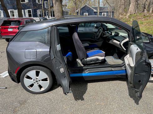 Used 2014 BMW i3 w/ Range Extender RWD image 12