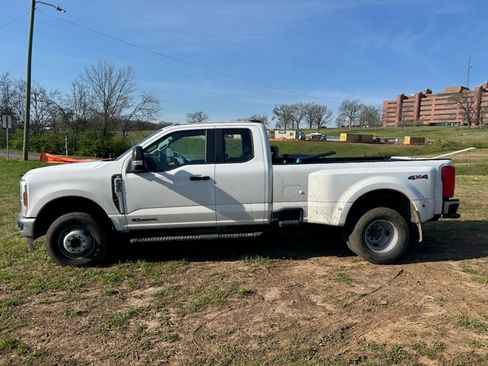 Used 2024 Ford F350 XL w/ Snow Plow Prep Package image 1