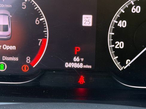 Used 2020 Honda Accord Touring image 14