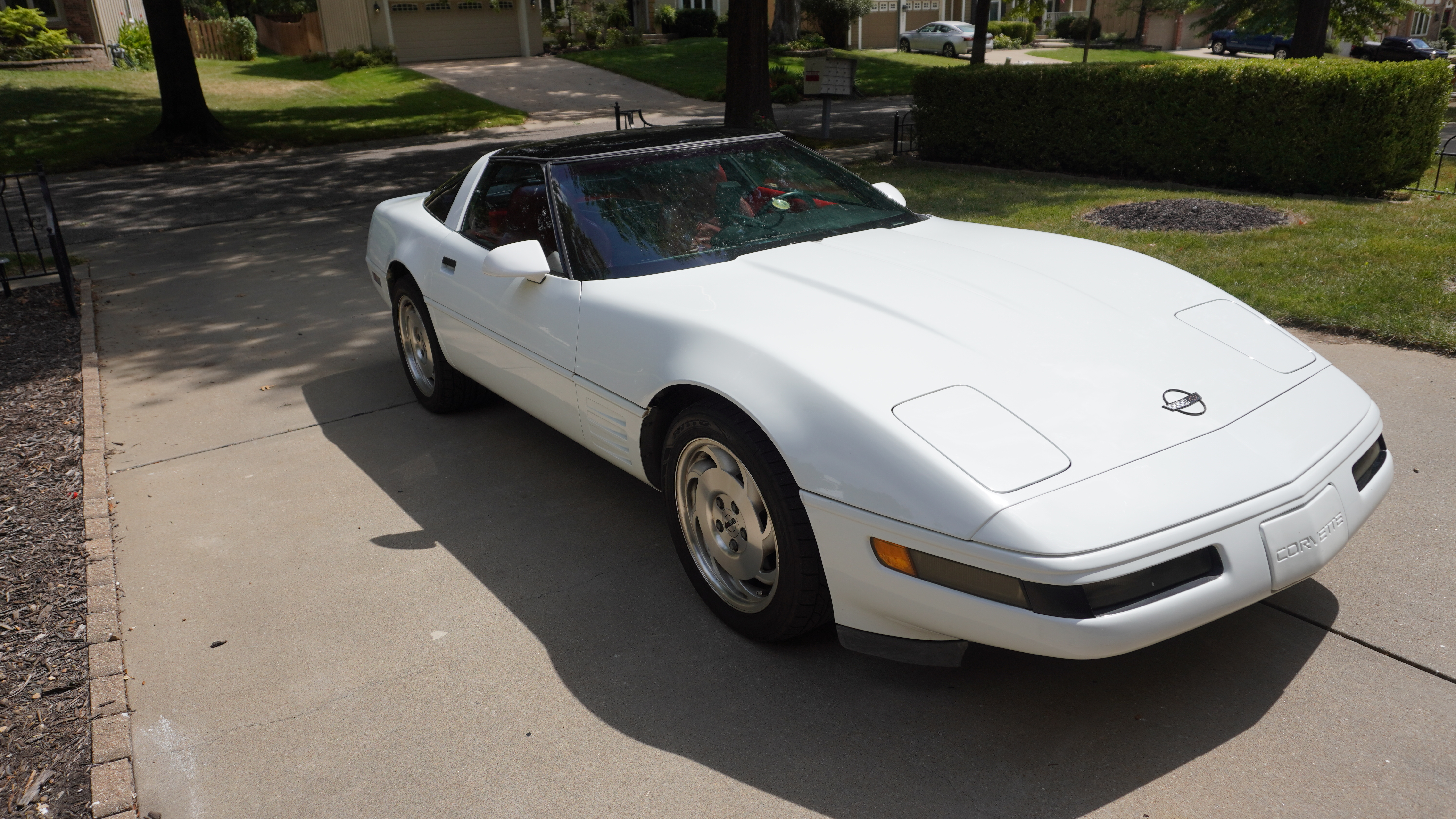 Used 1994 Chevrolet Corvette Coupe RWD image 9