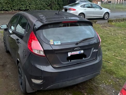 Used 2014 Ford Fiesta S w/ Exterior Protection Package image 5