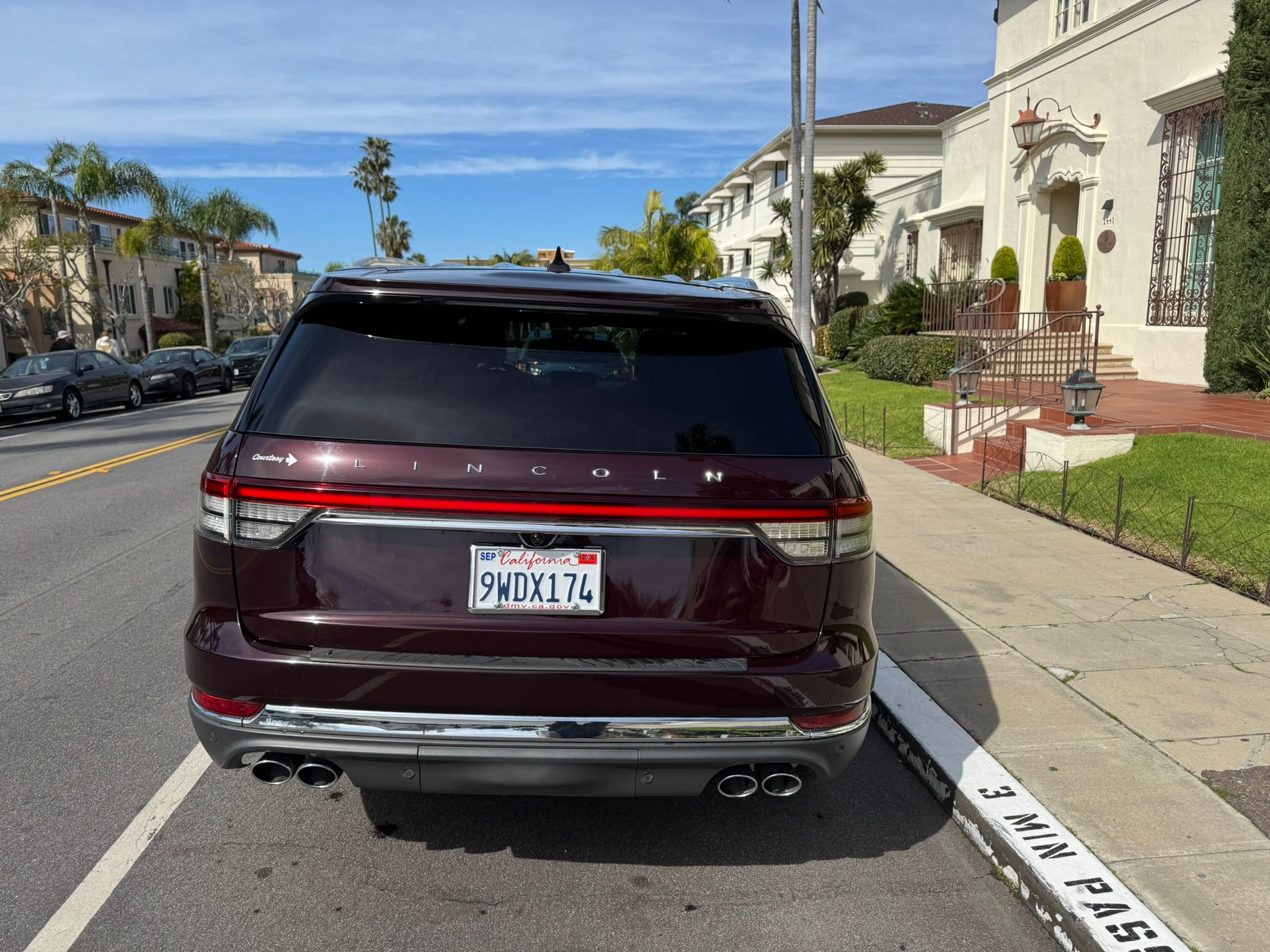 Used 2023 Lincoln Aviator Reserve w/ Equipment Group 201A RWD image 9