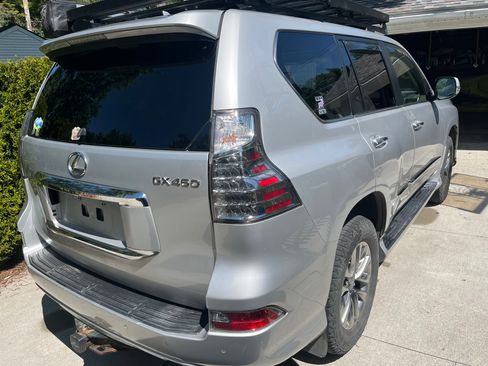 Used 2014 Lexus GX 460 Luxury w/ Driver Support Package AWD/4WD image 8