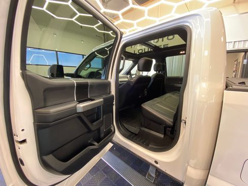 Used 2019 Ford F350 Platinum w/ Platinum Ultimate Package AWD/4WD image 13
