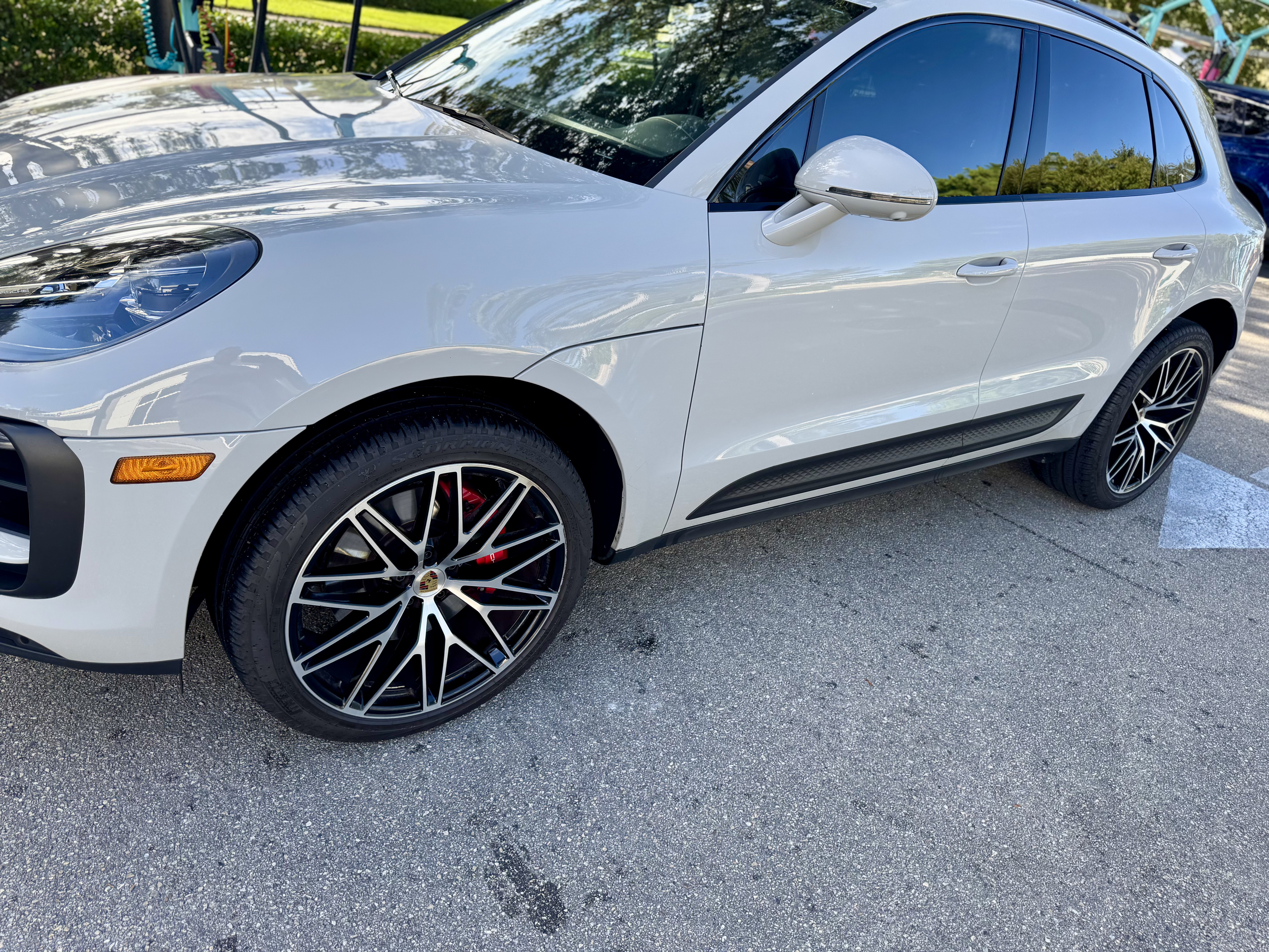 Used 2024 Porsche Macan S AWD/4WD image 9