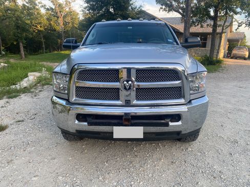 Used 2017 RAM 2500 Tradesman w/ Chrome Appearance Group AWD/4WD image 2