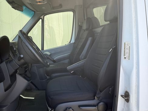 Used 2007 Dodge Sprinter 2500 image 15