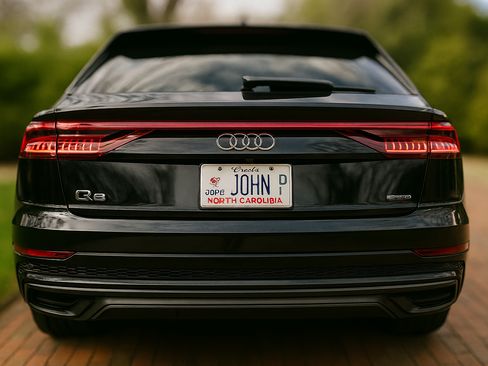 Used 2020 Audi Q8 Premium Plus image 4