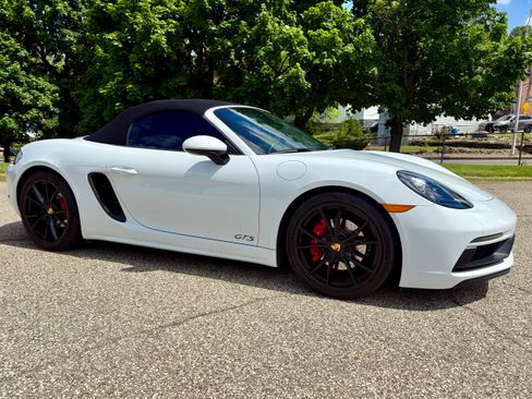 Used 2019 Porsche 718 Boxster GTS RWD image 27