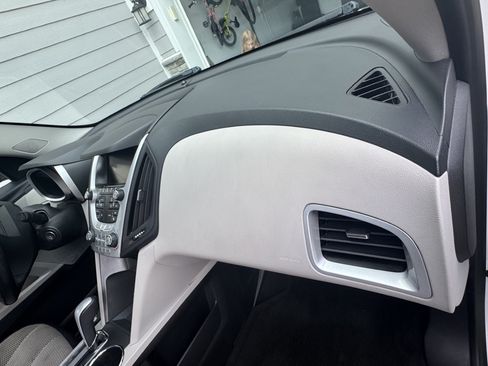 Used 2012 Chevrolet Equinox LT AWD/4WD image 18