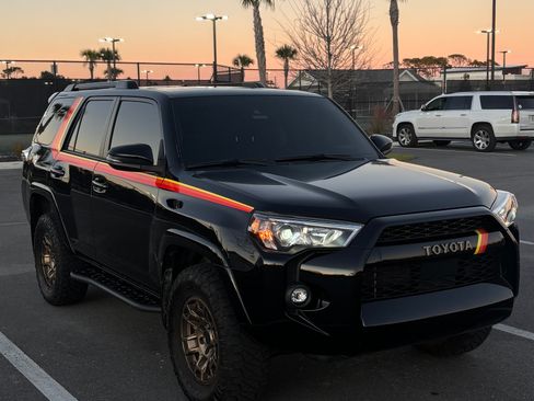 Used 2023 Toyota 4Runner 40th Anniversary SE image 9