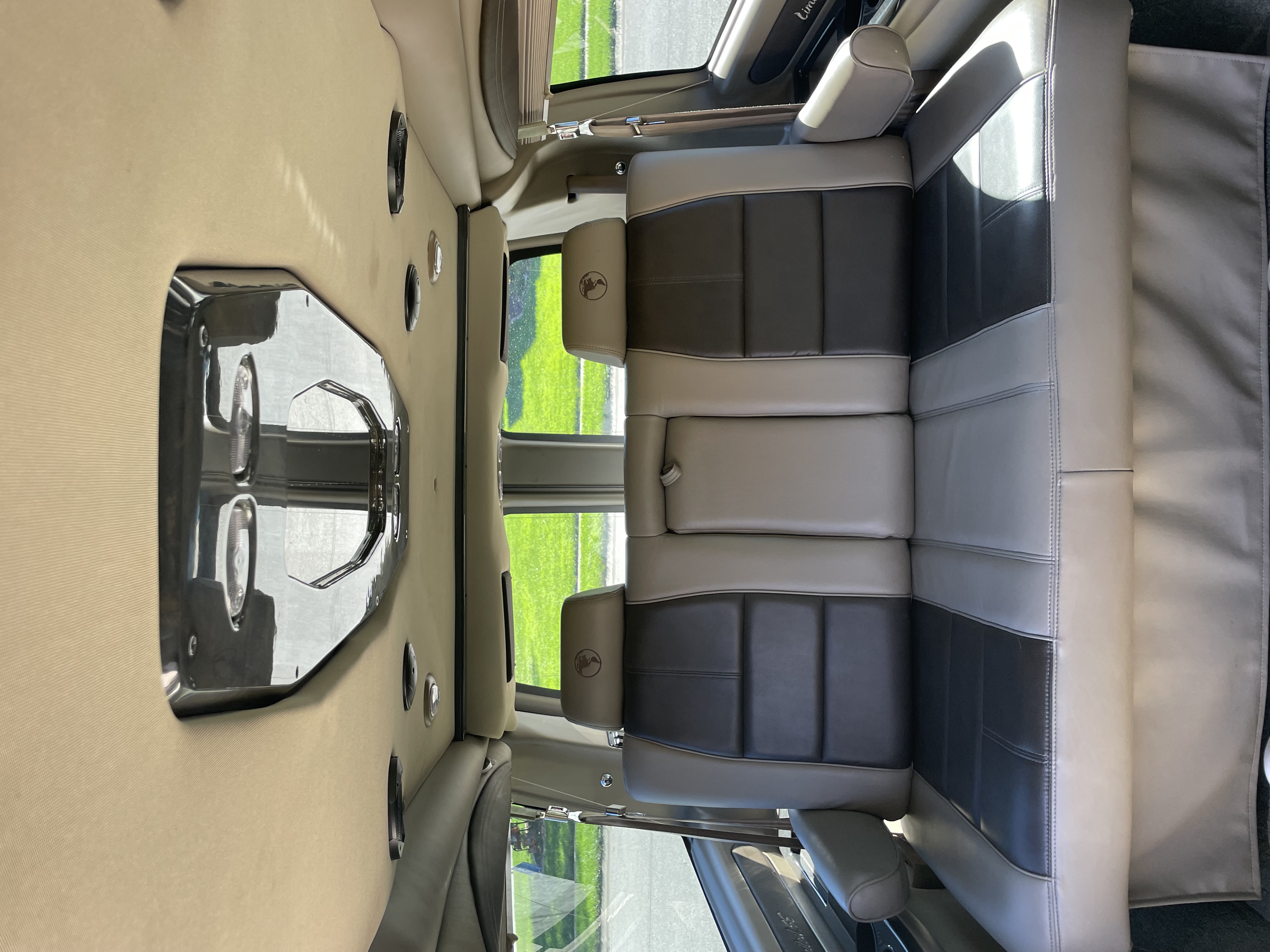 Used 2019 Chevrolet Express 2500 w/ Enhanced Convenience Package RWD image 19