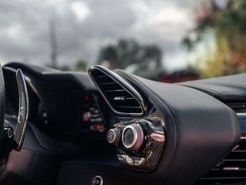 Used 2016 Ferrari 488 GTB image 22