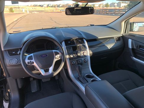 Used 2013 Ford Edge SE image 12