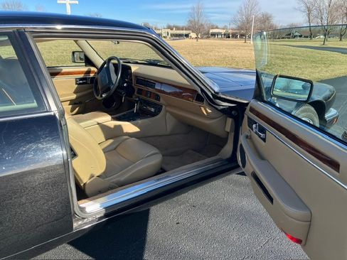 Used 1995 Jaguar XJS 4.0 Coupe image 16