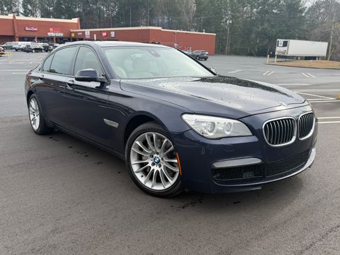 Used 2013 BMW 740Li xDrive image 11