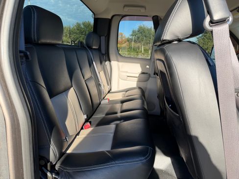 Used 2012 Chevrolet Silverado 2500 W/T w/ Snow Plow Prep Package image 16