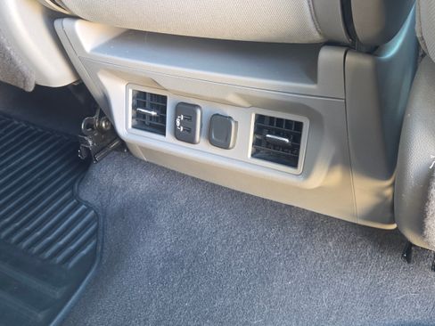 Used 2020 Chevrolet Silverado 1500 LT w/ All-Star Edition image 18