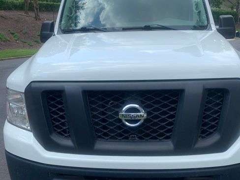 Used 2018 Nissan NV 2500 SV w/ Rear Door Glass Package RWD image 15