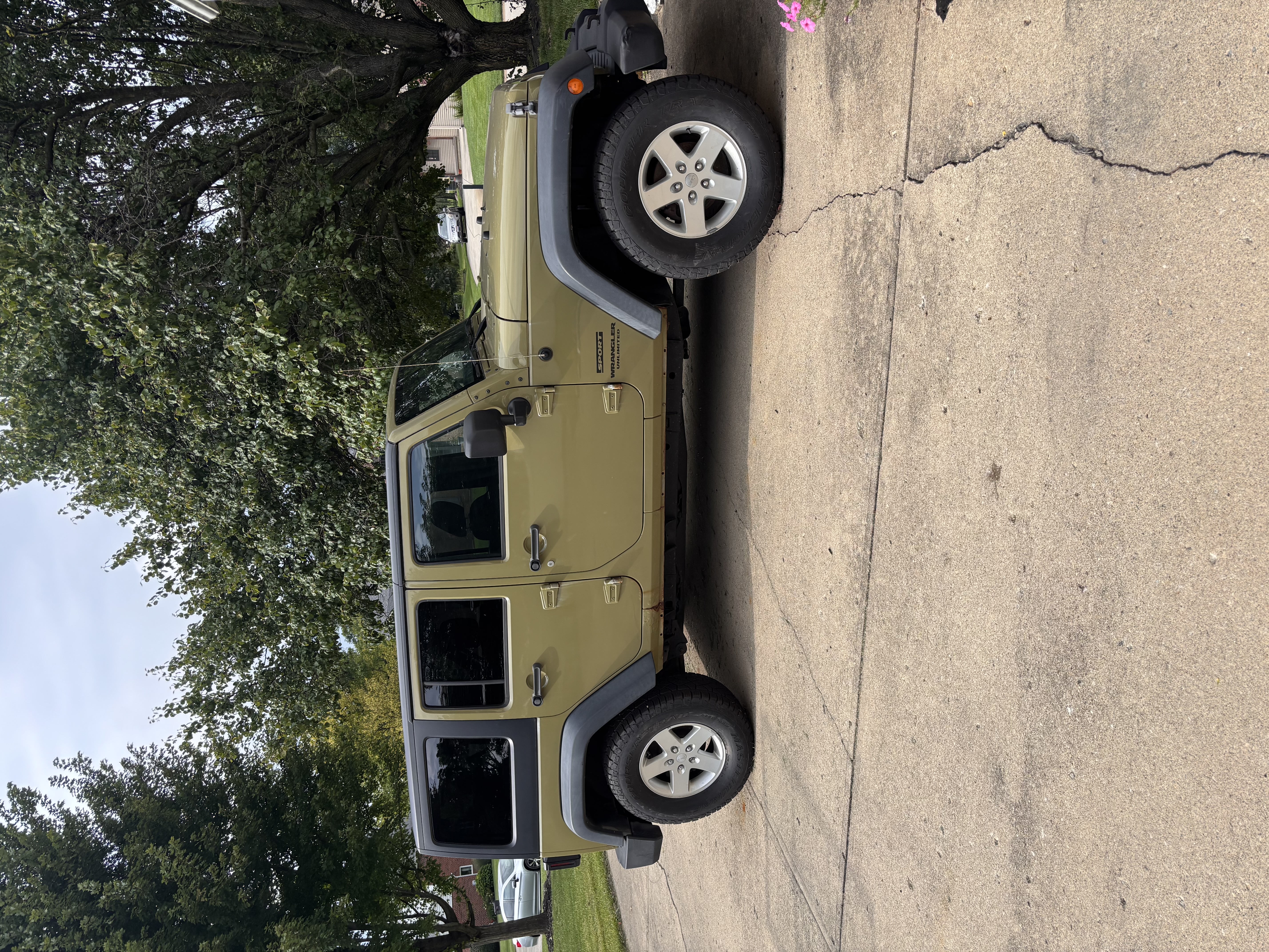 Used 2013 Jeep Wrangler Unlimited Sport AWD/4WD image 1