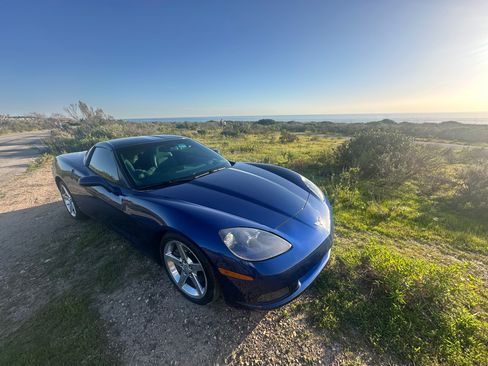 Used 2006 Chevrolet Corvette Coupe 2D w/ Preferred Equipment Group image 9