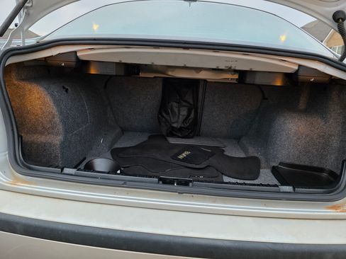 Used 2004 BMW 330xi Sedan image 16