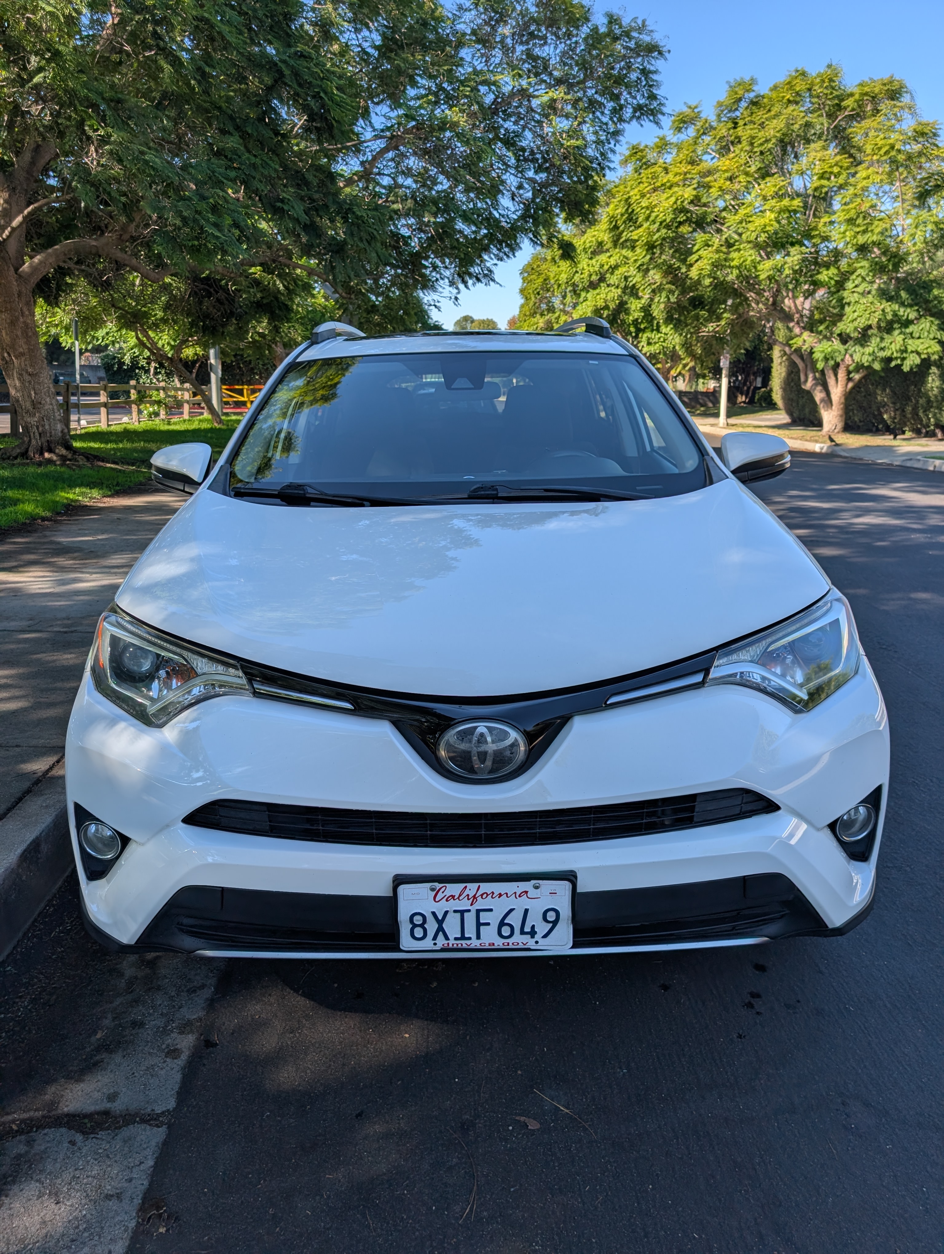 Used 2017 Toyota RAV4 XLE w/ All Weather Liner Package FWD image 1