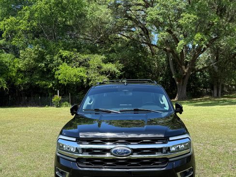 Used 2023 Ford Expedition Max Limited image 19