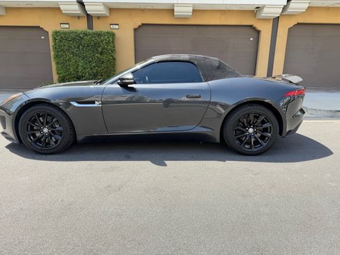 Used 2014 Jaguar F-TYPE Convertible RWD image 11