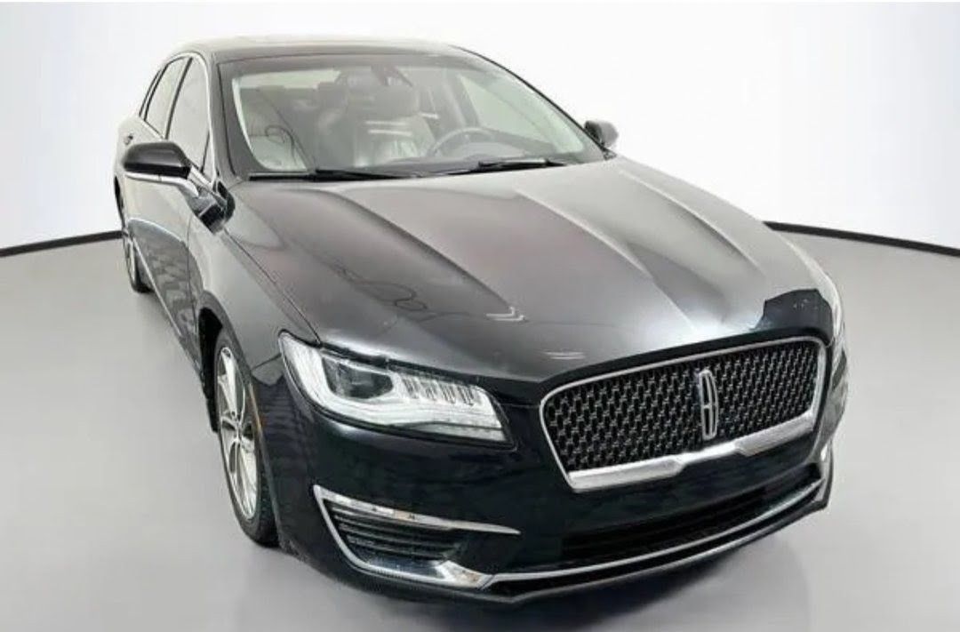 Used 2019 Lincoln MKZ Reserve w/ Reserve Plus Package FWD image 1
