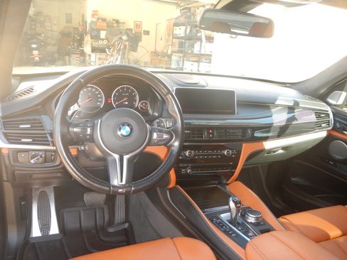 Used 2017 BMW X5 M image 21