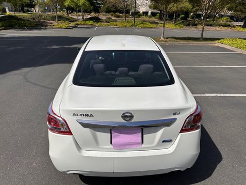 Used 2013 Nissan Altima 2.5 SV image 11