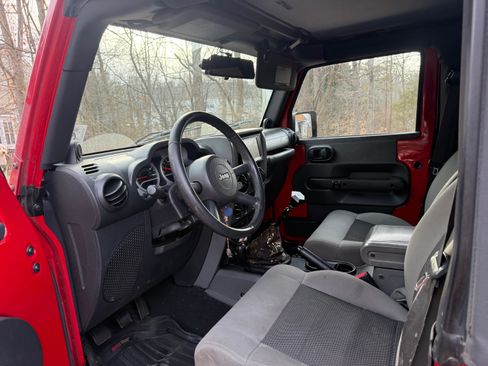 Used 2010 Jeep Wrangler Sport image 6