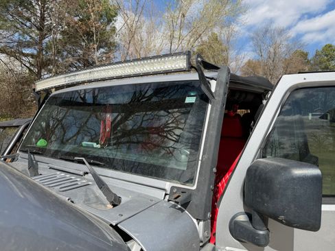 Used 2014 Jeep Wrangler Unlimited Sport w/ Connectivity Group image 12