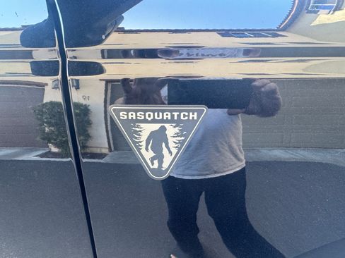 Used 2021 Ford Bronco 4-Door w/ Sasquatch Package image 8