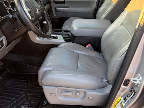 Used 2016 Toyota Sequoia Limited w/ Safety & Convenience Package RWD image 8