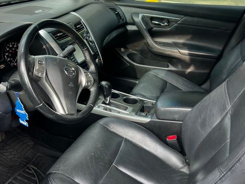 Used 2013 Nissan Altima 2.5 SL w/ Technology Pkg FWD image 8
