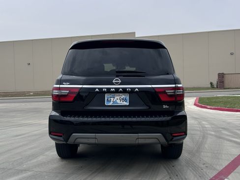 Used 2021 Nissan Armada SL w/ Captain's Chairs Package image 5