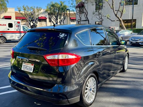 Used 2014 Ford C-MAX Energi SEL w/ Equipment Group 303A image 4