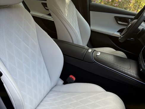 Used 2024 Mercedes-Benz E 450 4MATIC Sedan image 6