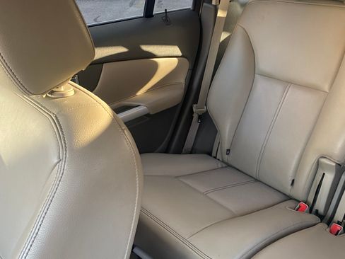 Used 2013 Ford Edge Limited AWD/4WD image 24
