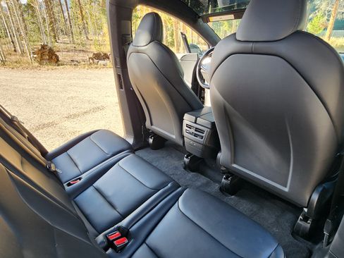 Used 2020 Tesla Model X Performance image 6